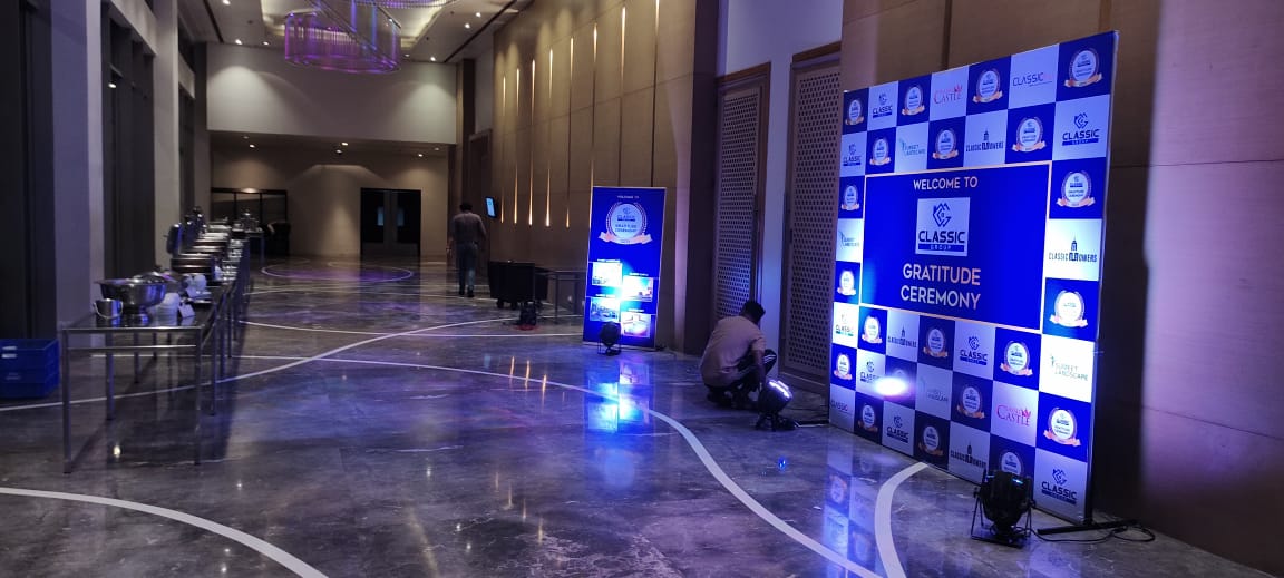 corporate event organizer